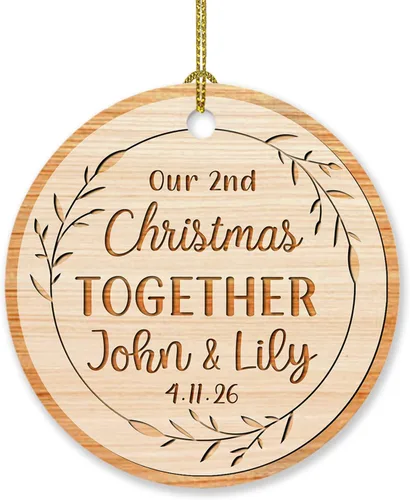 Vista 22 de Adorno de decoración de pareja juntos Navidad 2025, Adorno personalizado de nuestra primera Navidad juntos, regalo para citas, aniversario, pareja
