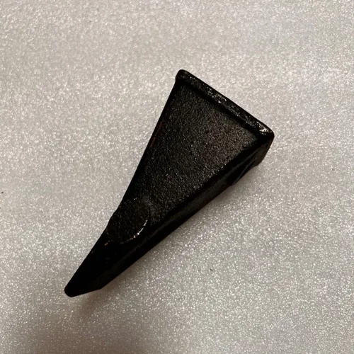 Vista 5 de Retroexcavadora X156 5Pk Minicargadora Mini excavadora estándar Dientes de cucharón con pasadores para mini excavadora Dientes de cucharón corto