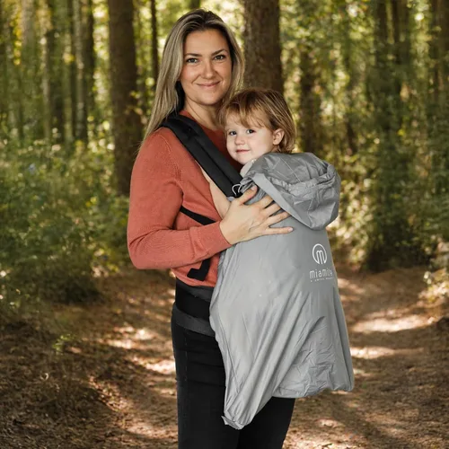 Vista 2 de MiaMily Funda universal para portabebés, impermeable y resistente al viento con capucha, se adapta a todos los portabebés, protección contra