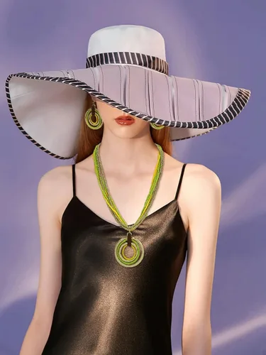 Vista 3 de Collar de cuentas de semillas de varias hebras con colgante de círculo, babero grueso, collar de racimo para mujer