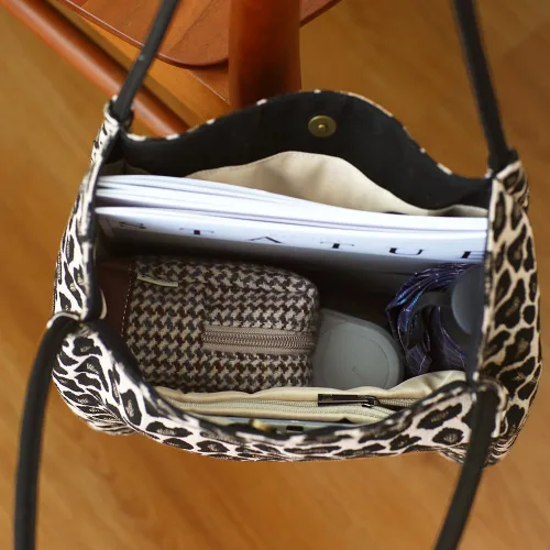 Vista 4 de Bolso de hombro funcional y de moda para mujer