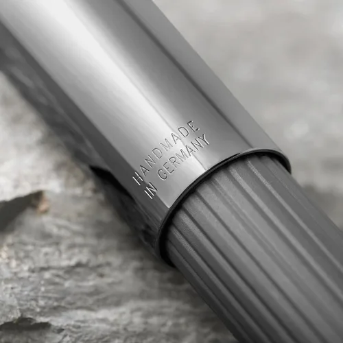 Vista 4 de FABER-CASTELL 131587 131587 - Lápiz mecánico de 0.028 in, gris piedra Tasimio