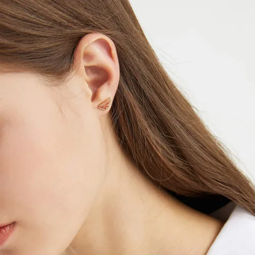 Vista 3 de Chow Sang Sang 92149E - Aretes de oro rosa de 18 quilates para mujer