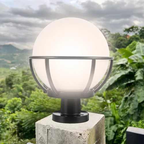 Vista 2 de Lámpara de globo para montaje en poste al aire libre, pantalla acrílica blanca con base de acero inoxidable, enchufe E27 impermeable para jardín