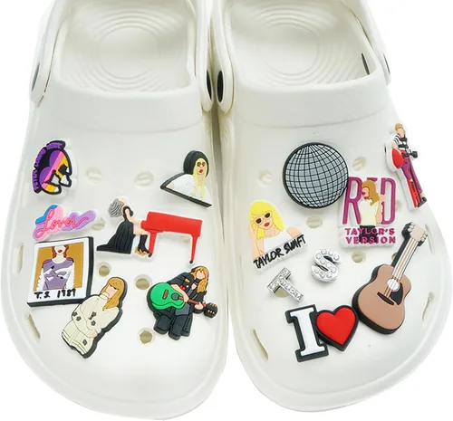 Vista 3 de 15 dijes musicales de cocodrilo para cantante, decoración de zapatos TS de PVC para niñas, adultos, adolescentes, pulsera, regalo de fiesta