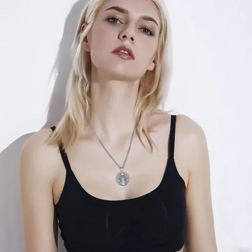 Vista 200 de EUDORA Collar de plata de ley 925 con moneda Hécate, Athena, Perséfono, Nyx, diosa de la luna triple, diosa celta, rueda de Hécate, llave, regalo
