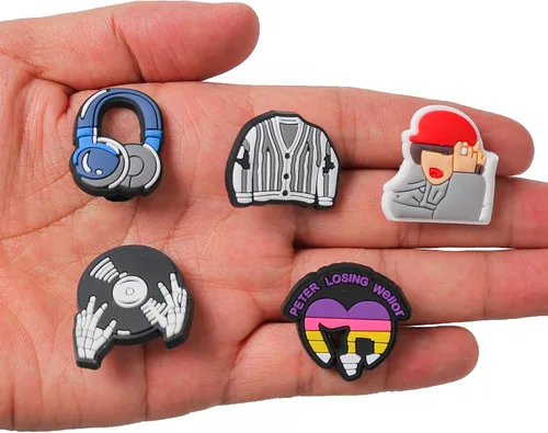 Vista 4 de BesMaker 30 dijes para zapatos de música cantante TS para zapatos y pulseras, pulseras para regalos de fiesta, Cloruro de polivinilo, No es una