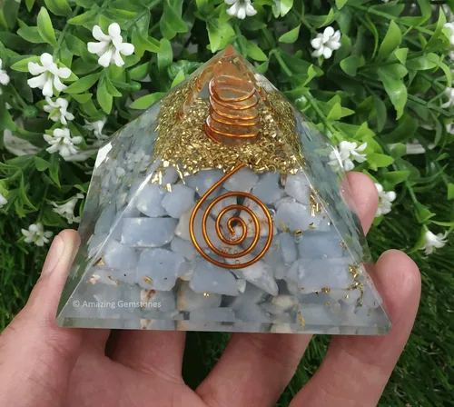 Vista 5 de Pirámide de orgón con cristal de angelita y punta de cuarzo de bobina curativa, piedras curativas naturales, generador de energía de orgonita
