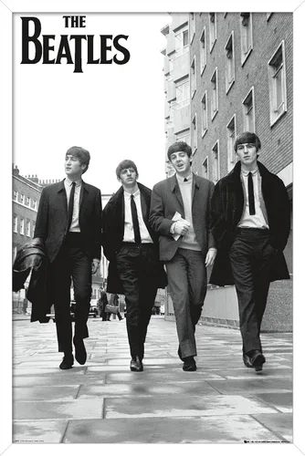 Vista 12 de Trends International The Beatles - Póster de pared "En Londres", 22.375 x 34 pulgadas, versión con marco de madera de granero