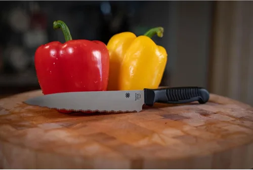 Vista 6 de Spyderco Cuchillo utilitario de cocina ligero con hoja de acero inoxidable MBS-26 y mango de plástico de polipropileno