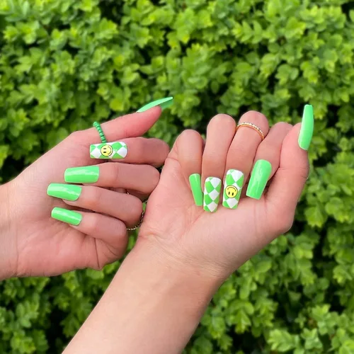 Vista 15 de Gold Finger - Kit de uñas postizas de cobertura completa con pegamento, diseño moderno, gel listo para usar, uñas medianas, largas y extralargas