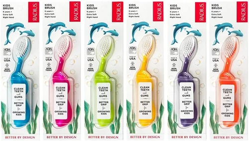 Vista 2 de RADIUS Kidz - Cepillo de dientes para niños de 6 años en adelante, sin BPA, aceptado por la ADA, diseñado para limpiar dientes y encías para niños