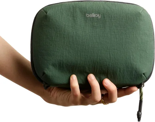 Vista 6 de Bellroy Lite Tech Kit, organizador de viaje electrónico - Spruce Abeto