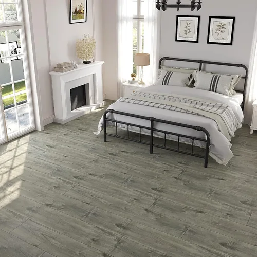 Vista 3 de VEELIKE Azulejos de madera de roble gris de 6 x 36 pulgadas, para despegar y pegar, tablones de vinilo de madera, autoadhesivos, suelos laminados