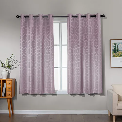Vista 16 de Amazon Basics Cortinas Jacquard 100% opacas de 2 piezas, cortinas para sala de estar y dormitorio, tratamiento de ventana con aislamiento térmico