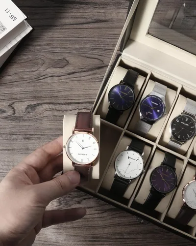 Vista 5 de Uten Organizador de relojes, caja de poliuretano con 12 ranuras y tapa de cristal, regalo del día de San Valentín, caja de exhibición de reloj