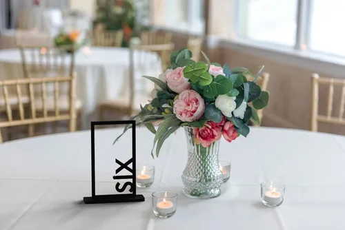 Vista 4 de DAOLA Números de mesa de madera del 1 al 10 – Letreros de números de mesa de boda con soporte, perfectos para eventos de fiesta y recepción