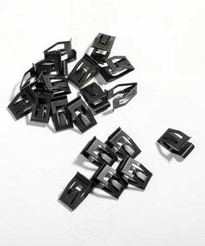 Vista 4 de RACOONA 20 piezas de retén metálico para tablero de automóvil, clips de retención de metal para tablero de automóvil, retén metálico para consola