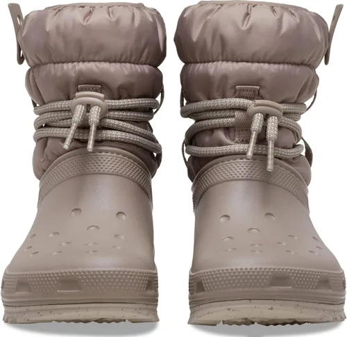 Vista 7 de Crocs Botas cortas clásicas Neo Puff para mujer, Diseño de hongo