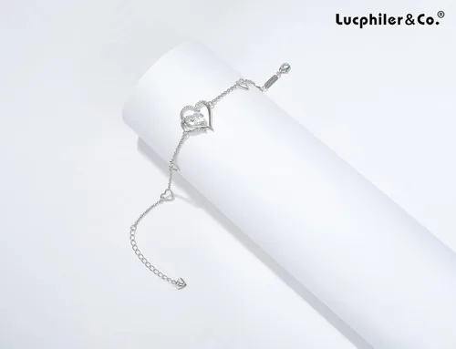 Vista 3 de Lucphiler & Co. Christmas Day Infinity, Interlocking Circle, Heart, Flower, 4 Leaf Clover Charm Anklet Gift, Adjustable Large Bracelet for Women