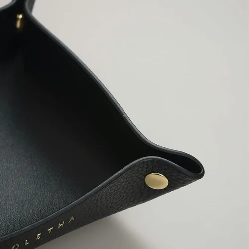 Vista 4 de OLETHA Bandeja de valet pequeña plegable - Organizador estético para escritorio para el hogar, la oficina y viajes - Recipiente portátil para Negro