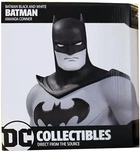 Vista 6 de DC Collectibles Batman: Colección en blanco y negro - Estatua de Batman por Amanda Conner