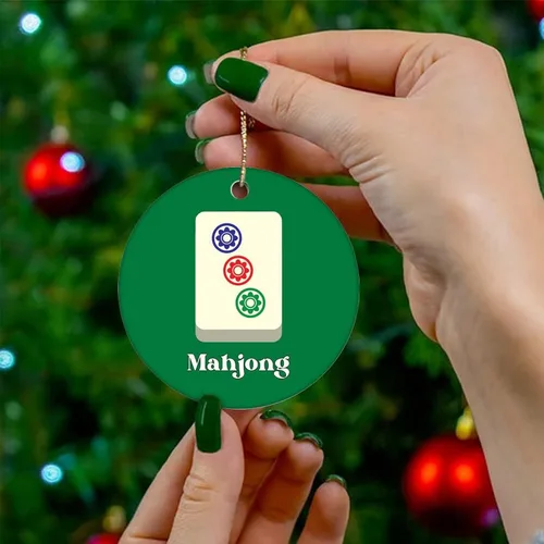 Vista 4 de Cheyan Divertido adorno chino de porcelana de Mahjong para decoración del hogar, colgantes de Navidad, árbol de Navidad, adorno colgante de árbol