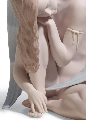 Vista 4 de LLADRÓ Maravillosa figura de ángel. Figura de ángel de porcelana.