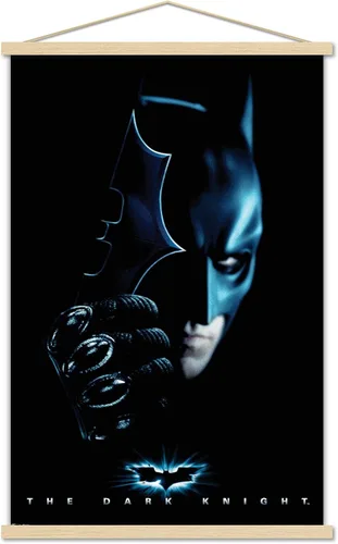 Vista 16 de Trends International DC Comics Movie - Póster de pared de Batman con Batarang, 14.725 x 22.375 pulgadas, versión enmarcada de madera de granero