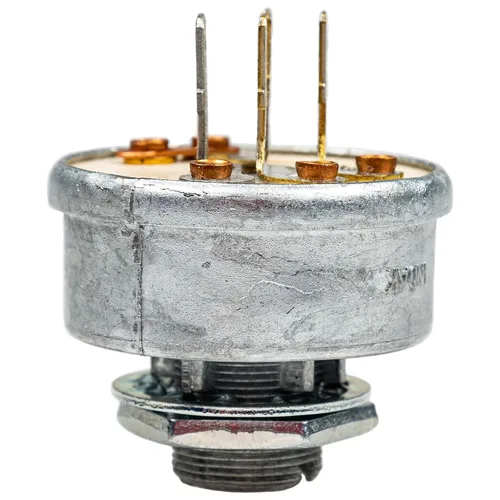 Vista 3 de CUB CADET IH-61524-C3 Interruptor de encendido 800 1650 1450 1250 1200 1000 IH-61524-C2