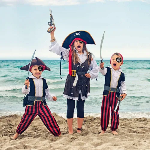Vista 6 de AOMIG Parches de ojos de pirata, 12 piezas de máscara de fieltro negro con huesos cruzados de calavera para adultos y niños, disfraz de Halloween