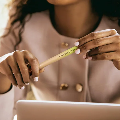 Vista 9 de MESMOS Juego de 3 bolígrafos de punta fina de 0.7mm con tinta de gel, juego de bolígrafos elegante para mujeres, regalos inspiradores para mujeres
