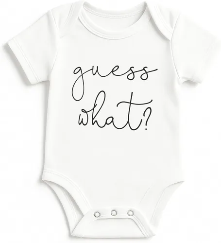 Vista 4 de Bump and Beyond Designs Anuncio de embarazo sorpresa para que la familia adivine qué