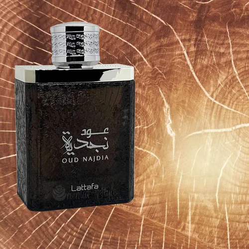 Vista 9 de Lattafa Perfumes Oud Najdia para Eau de Parfum en espray unisex, 3.4 onzas