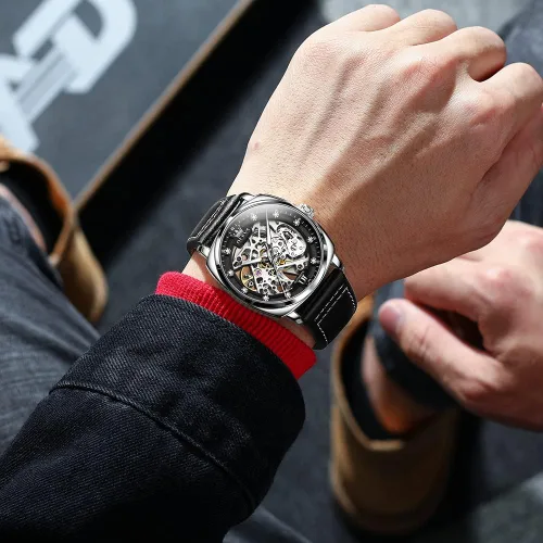 Vista 3 de OLEVS Relojes de esqueleto para hombre, reloj clásico de muñeca pequeña con esfera de diamante automático, reloj Tonneau impermeable retro cómodo