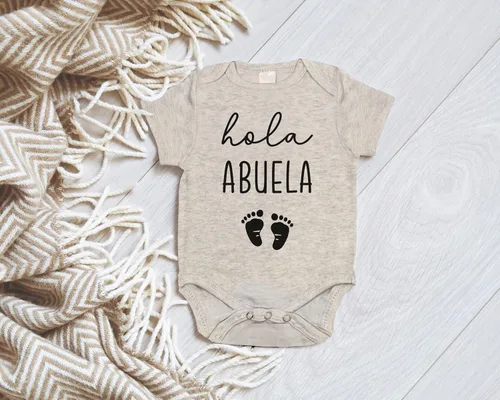 Vista 2 de Pineapple Pancake Kids Hola Abuela - Body infantil con anuncio de embarazo para abuela española