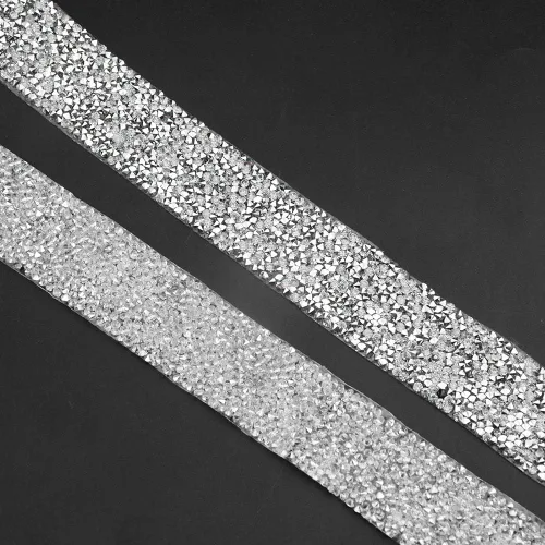 Vista 3 de Tiras de diamantes de imitación de cristal de 1.2 pulgadas de ancho de 2 yardas de cinta de diamante, parche de pegamento decorado con red