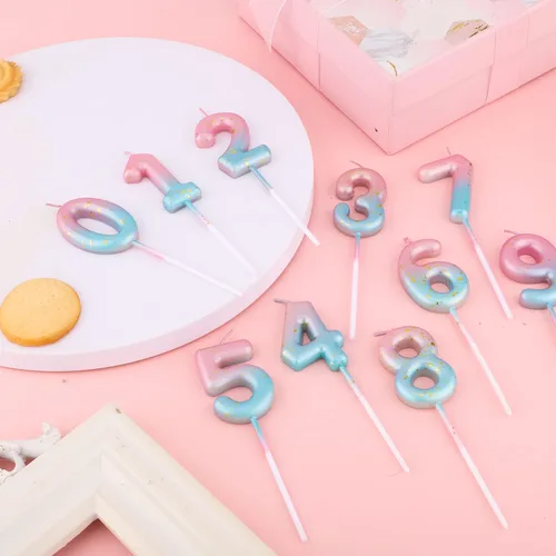 Vista 4 de Vela de letras con número de cumpleaños en degradé, velas de cumpleaños degradadas color rosa y azul para tartas