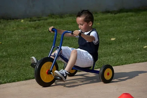 Vista 4 de Italtrike Atlantic SuperTrike - Triciclo para exteriores para niños pequeños y niños, ingeniería superior, fuerte y duradero, fácil de montar