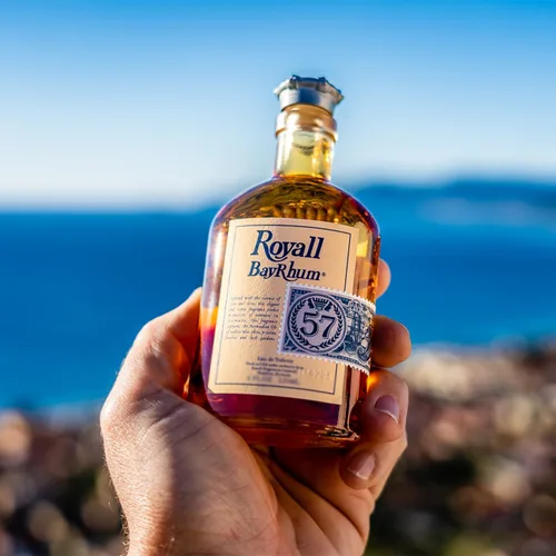Vista 8 de ROYALL BAYRHUM '57, Eau de Toilette Heritage para hombre, fragancia clásica de ron bahía, espray de 4 onzas líquidas