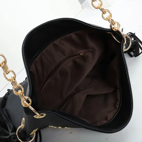 Vista 4 de Teanea Bolso tipo hobo de cuero sintético con flecos, bolso cruzado grande con tachuelas para mujer