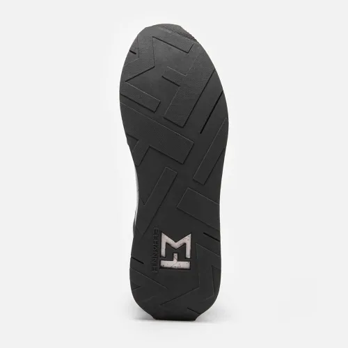 Vista 5 de El SJ600 es un zapato deportivo con clase. Su diseño, las perforaciones en el lateral y su cuero de napa lo convierten en un zapato deportivo