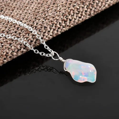 Vista 3 de Collar con colgante delicado de piedras preciosas crudas para mujer, piedra natal natural, joyería hecha a mano, cristal curativo de chakras, cadena