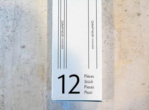 Vista 3 de Caran d'Ache Edelweiss HB - Lápiz de escritura, fabricado en Suiza, paquete de 12