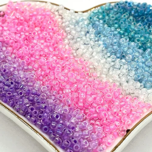 Vista 8 de Artsy Crafts - Cuentas de cristal surtidas de 0.118 pulgadas (0.118 in), 6000 unidades, cuentas espaciadoras de colores de sirena 8/0 que brillan