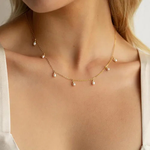 Vista 2 de Ieftop Collares de perlas para mujer, chapado en oro de 14 quilates, hecho a mano, delicado collar de cadena de perlas de agua dulce, collar