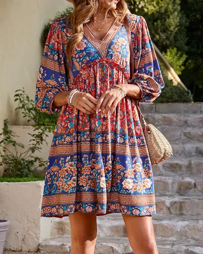 Vista 4 de BTFBM Vestidos casuales de primavera y verano para mujer, cuello en V, manga larga 34, con volantes, floral, estilo bohemio, mini vestido de playa