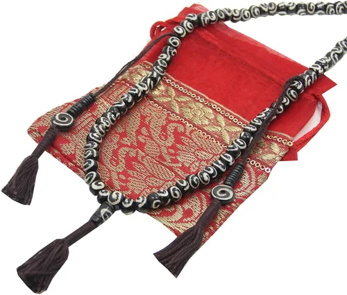 Vista 3 de DharmaObjects Yogui tibetano hueso oscuro espiral 108 cuentas Mala collar contador bolsa de seda libre, Hueso, Hueso