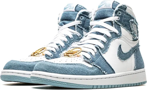 Vista 3 de Nike Air Jordan 1 Mid para mujer