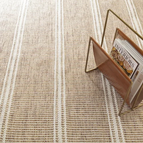 Vista 4 de Dash & Albert Alfombra de pasillo de lana tejida a mano a rayas naturales de Malta, 2'6"x8
